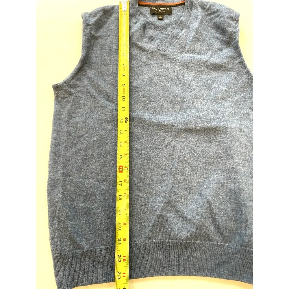 Banana Republic 100% Merino Wool Sweater Vest Size Men's Medium Blue Fall Preppy